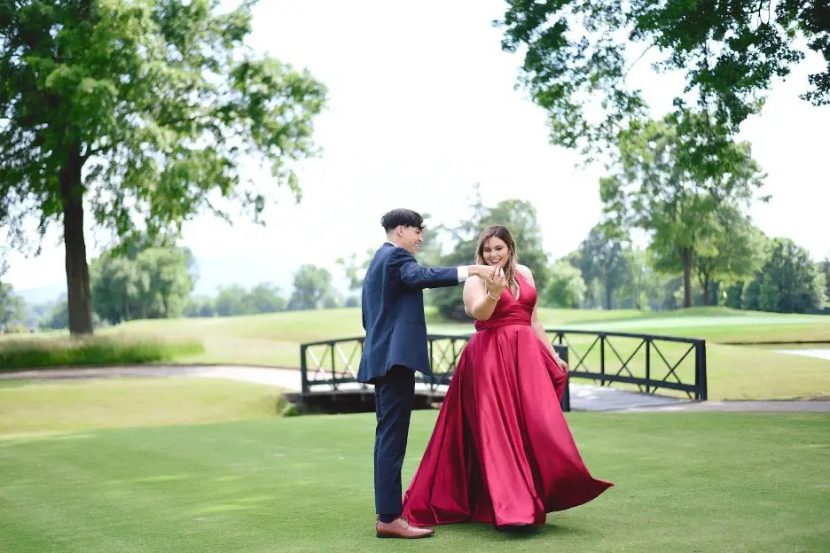 The Ultimate Prom Planning Guide/Timeline Image